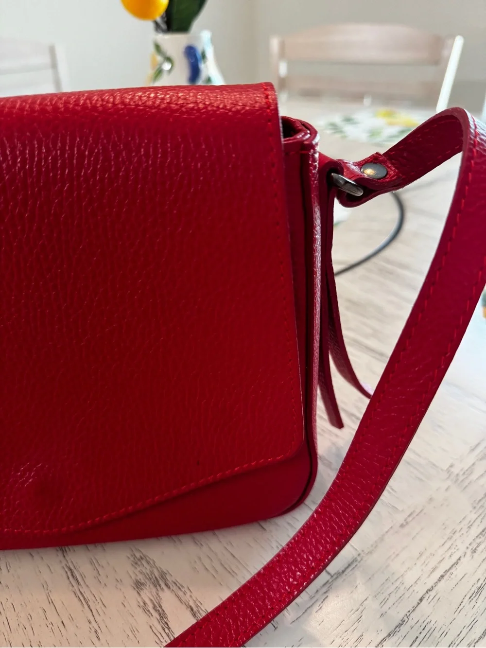 Carla Ferreri Red Pebbled Leather Crossbody Bag Made in Italy Adjustable Strap